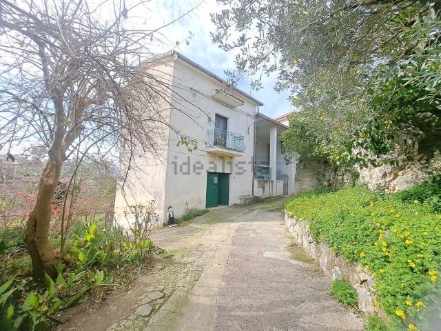 Case e ville in vendita di 265 m²