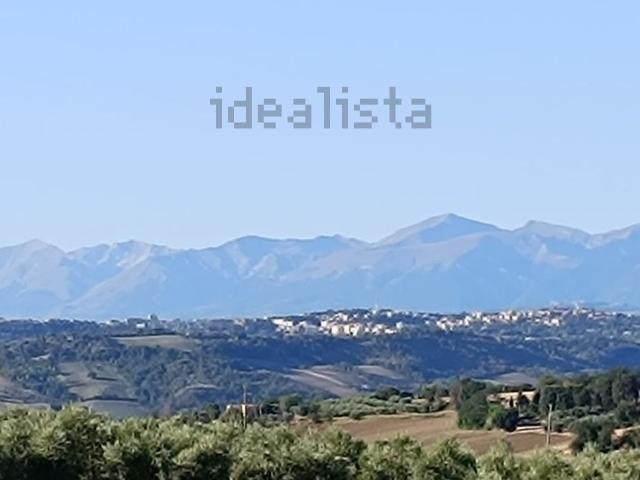 Case e ville in vendita di 265 m² in Via San Giovanni