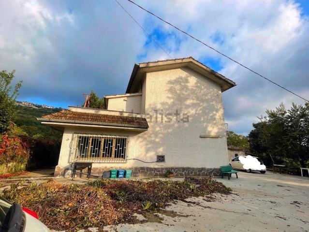Case e ville in vendita di 266 m²