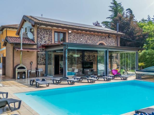 Case e ville in vendita di 267 m²