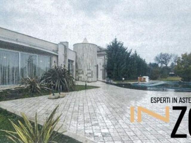 Case e ville in vendita di 267 m² in Via Pignotto, 3