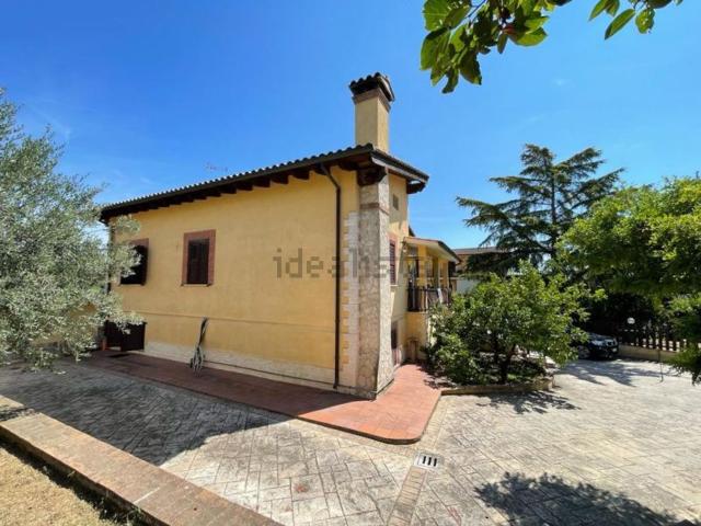 Case e ville in vendita di 269 m² in Via della Fontana Morta