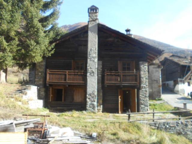 Case e ville in vendita di 269 m² in Frazione Epinel
