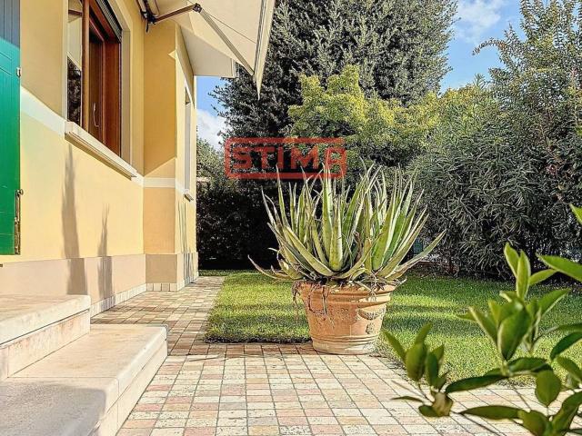 Case e ville in vendita di 270 m²