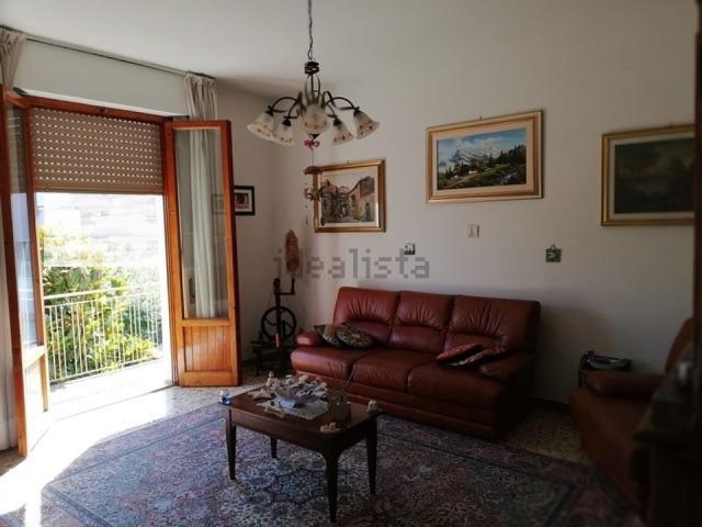 Case e ville in vendita di 270 m²