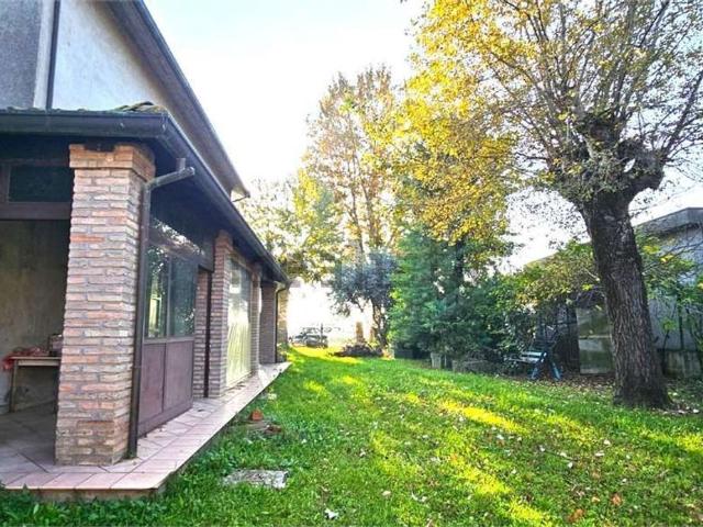 Case e ville in vendita di 270 m²