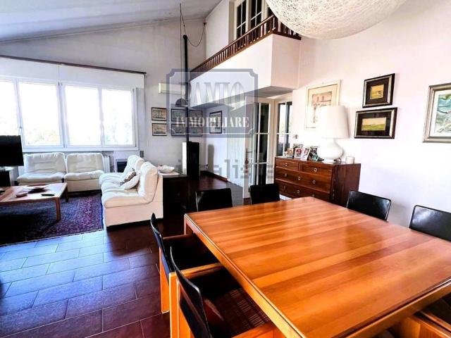 Case e ville in vendita di 270 m²