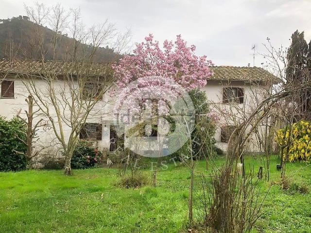 Case e ville in vendita di 270 m²