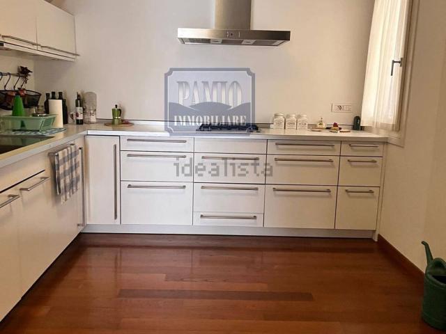 Case e ville in vendita di 270 m²