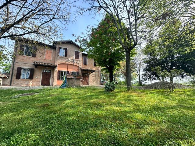 Case e ville in vendita di 270 m²