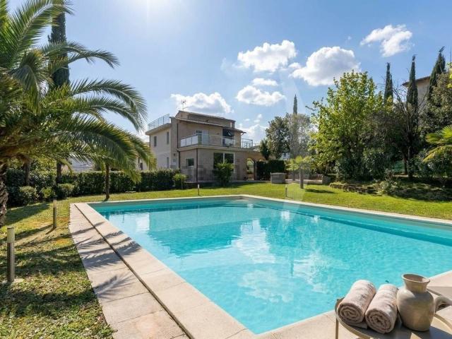 Case e ville in vendita di 270 m²