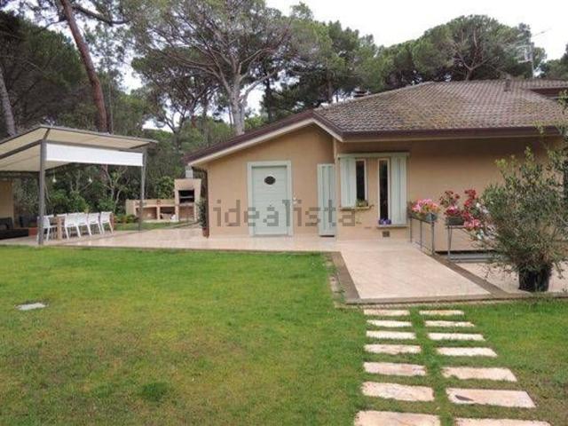 Case e ville in vendita di 270 m²