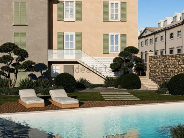 Case e ville in vendita di 270 m² in Via Giacomo Matteotti, 55