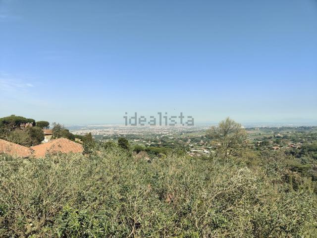 Case e ville in vendita di 270 m² in Via Guglielmo Marconi