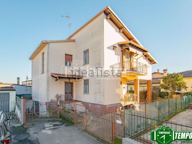 Case e ville in vendita di 270 m² in Via De Gasperi