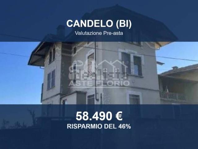 Case e ville in vendita di 270 m² in Via del Cervo, 4