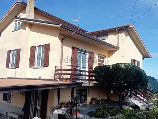 Case e ville in vendita di 270 m² in Contrada Vertecchia