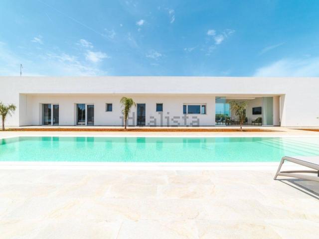 Case e ville in vendita di 270 m² in Contrada Pezze