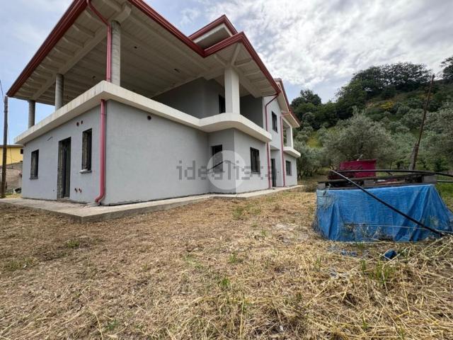 Case e ville in vendita di 270 m² in Contrada Pianette, 62