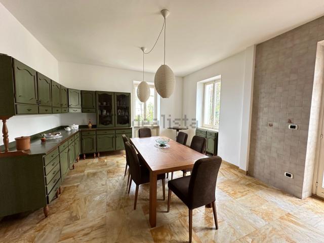 Case e ville in vendita di 270 m² in Corso Giuseppe Mazzini