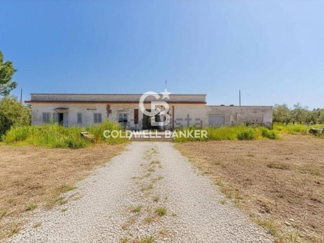 Case e ville in vendita di 270 m² in Strada Esterna Regio Bosco Comunale, 13