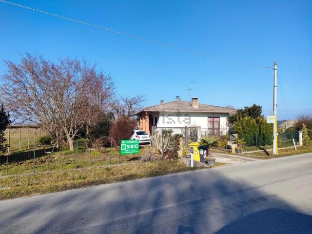 Case e ville in vendita di 271 m²