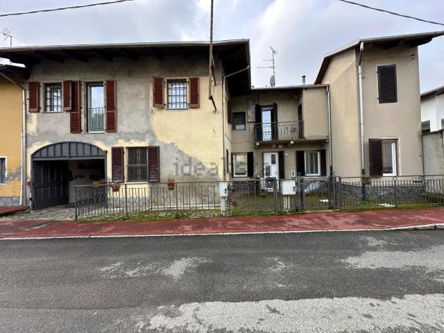 Case e ville in vendita di 273 m² in Via Vittorio Veneto, 17