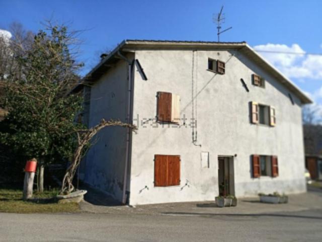 Case e ville in vendita di 274 m² in Via Ca&apos  del Vento