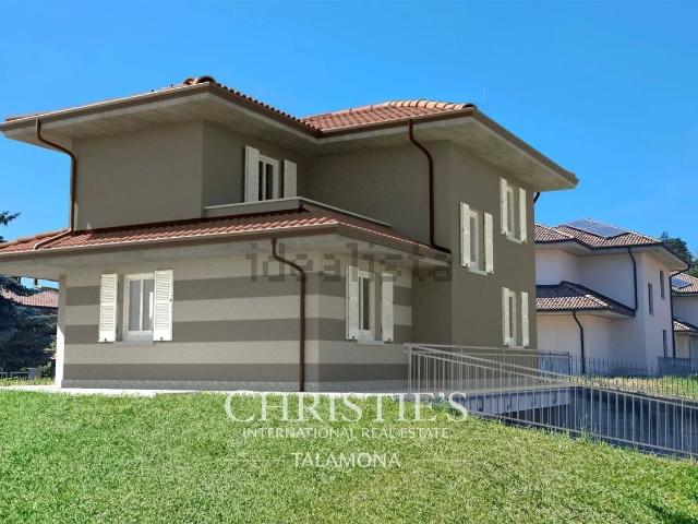 Case e ville in vendita di 274 m² in Via A. Bersano