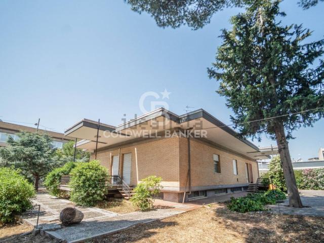 Case e ville in vendita di 274 m² in Via Madonna di Pompei