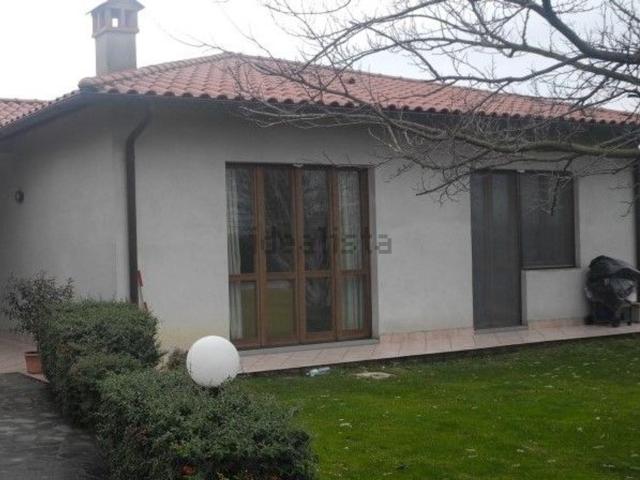 Case e ville in vendita di 275 m²