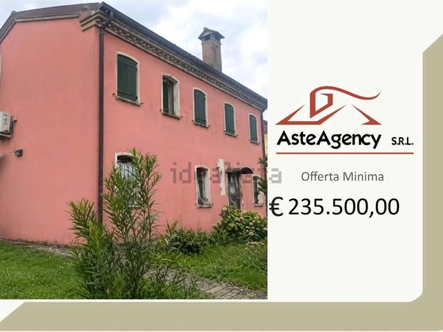 Case e ville in vendita di 275 m² in Via Penghe, 18