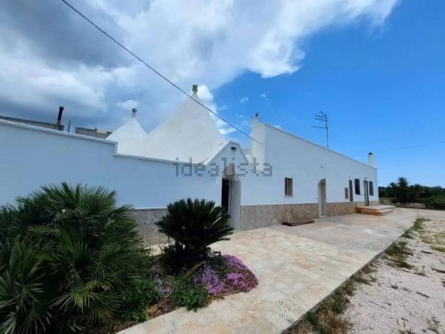 Case e ville in vendita di 275 m² in Contrada San Salvatore