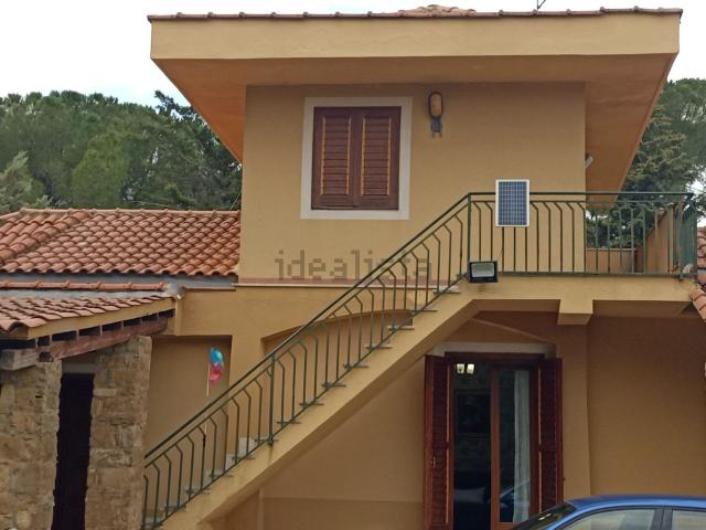 Case e ville in vendita di 276 m² in Contrada SERRAFINA