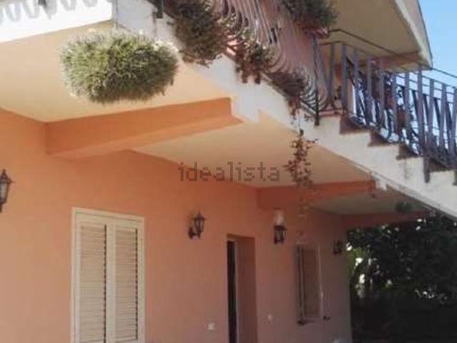 Case e ville in vendita di 277 m²