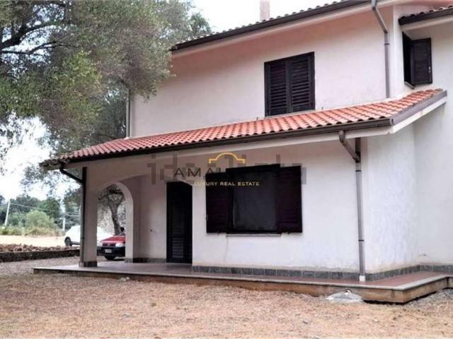 Case e ville in vendita di 277 m²