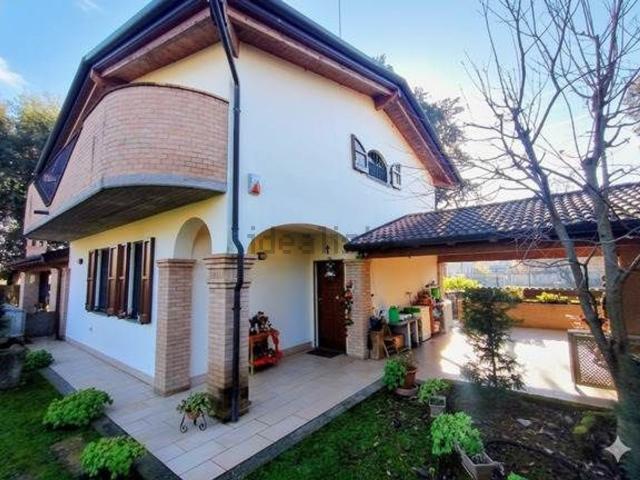 Case e ville in vendita di 277 m²
