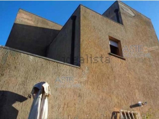 Case e ville in vendita di 277 m² in Via del Gabbiano