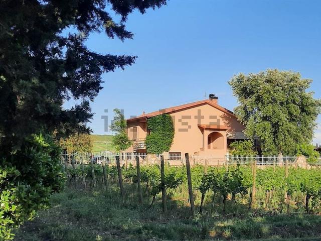 Case e ville in vendita di 278 m²