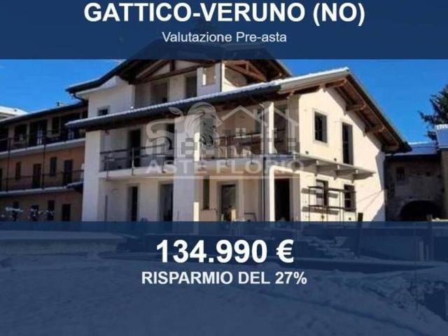 Case e ville in vendita di 278 m² in Via Borromeo, 10