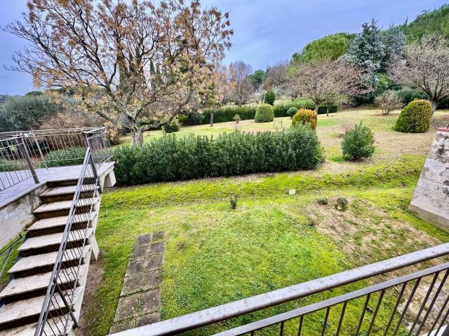 Case e ville in vendita di 278 m² in Via del Bosco