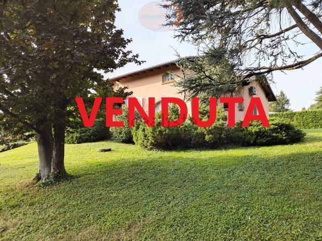Case e ville in vendita di 278 m² in Via Roma, 104