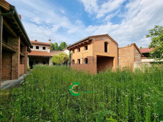 Case e ville in vendita di 280 m²