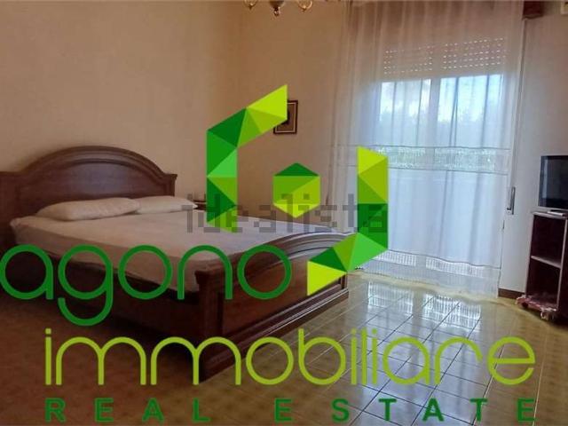 Case e ville in vendita di 280 m² in Via Sorda Sampieri