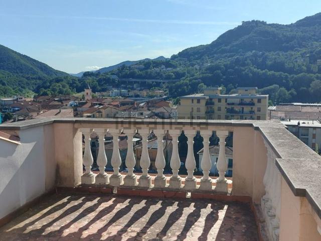 Case e ville in vendita di 280 m²