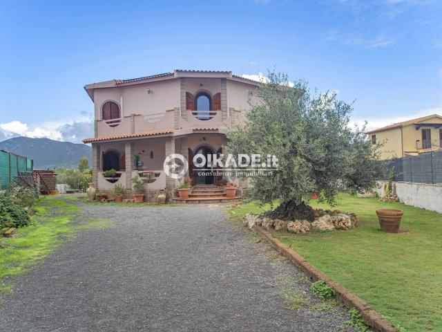 Case e ville in vendita di 280 m²