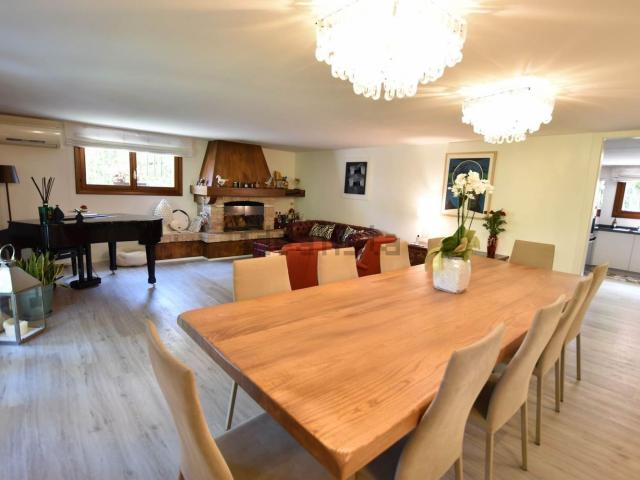 Case e ville in vendita di 280 m²