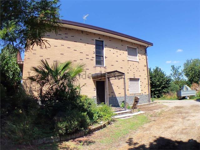 Case e ville in vendita di 280 m² in Via Carso