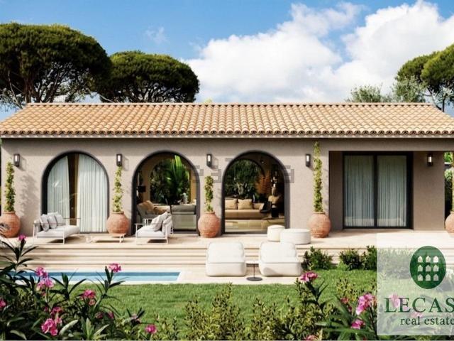 Case e ville in vendita di 280 m² in Via Agnelli