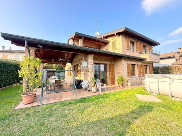 Case e ville in vendita di 280 m² in Via alla Vigna